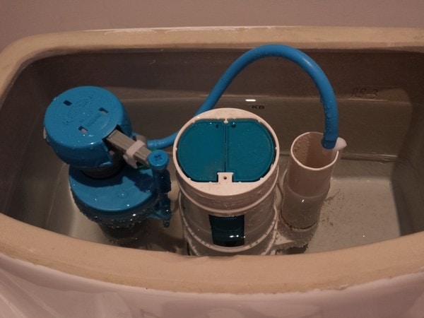Easy Water Saving Tips - Dual flush toilet adapter